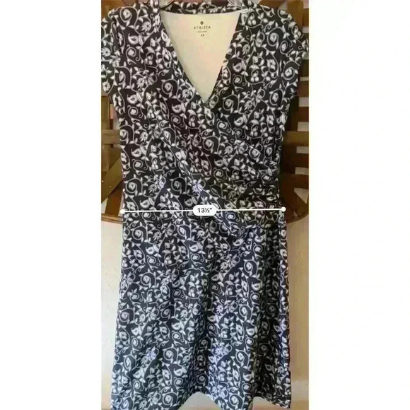 Athleta Women's XS Blue Floral Faux Wrap Knee Length Dress Casual - Picture 8 of 9